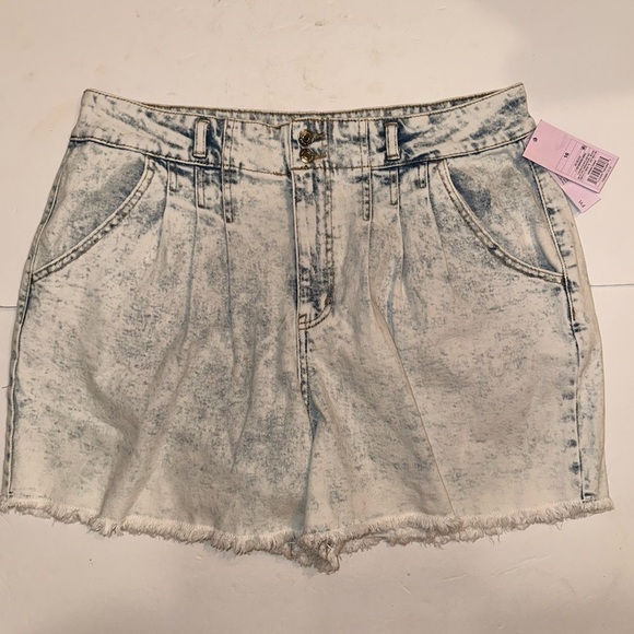 WILD Fable Womens Highest Rise A-Line Denim Shorts Pleated Raw Hem Lt. Blue - Picture 5 of 11